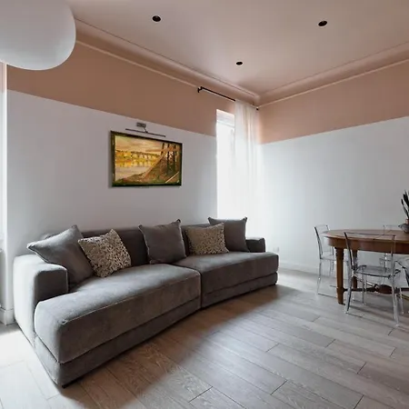Fontana Di Trevi!! Comfy&elegant 3bedroom 2bath * Roma