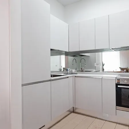 Apartment Fontana Di Trevi!! Comfy&elegant 3bedroom 2bath *