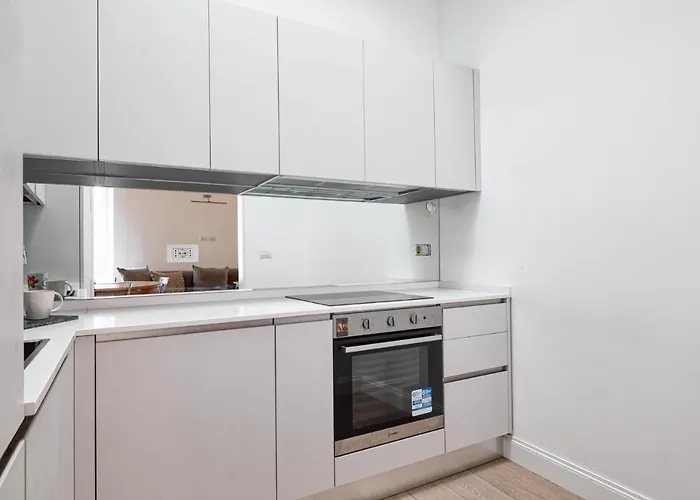 Fontana Di Trevi!! Comfy&elegant 3bedroom 2bath * روما