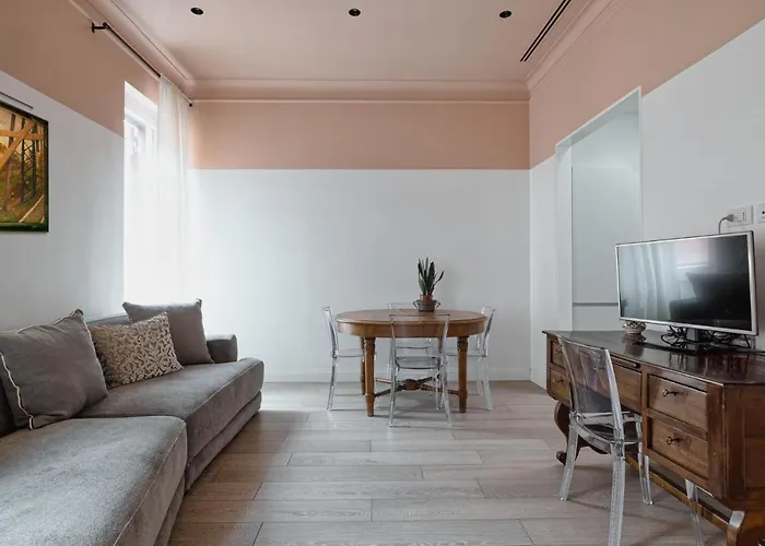 Fontana Di Trevi!! Comfy&elegant 3bedroom 2bath * روما