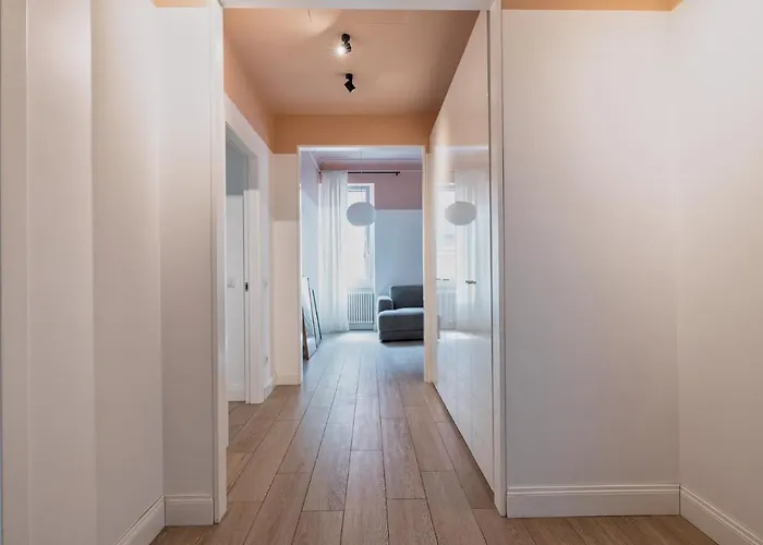 Fontana Di Trevi!! Comfy&elegant 3bedroom 2bath شقة