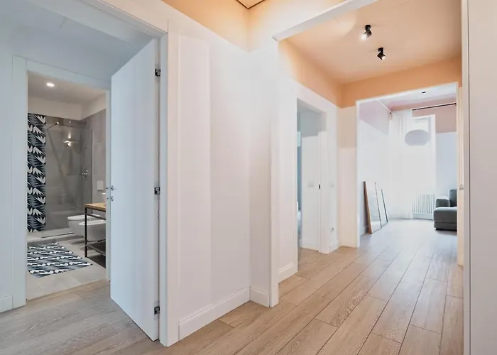 Fontana Di Trevi!! Comfy&elegant 3bedroom 2bath شقة *